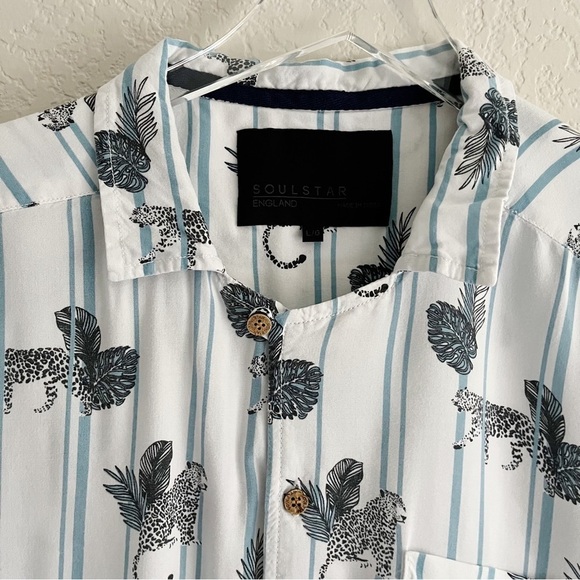 ASOS Soul Star England Short Sleeve Button Down Animal Print - Picture 6 of 12